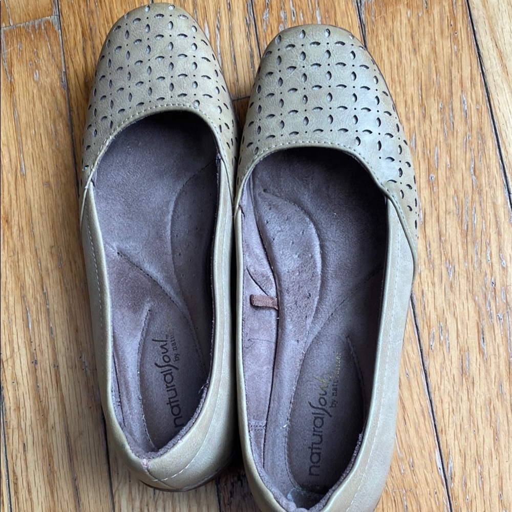 SOUL Naturalizer Gold Women's Shoes